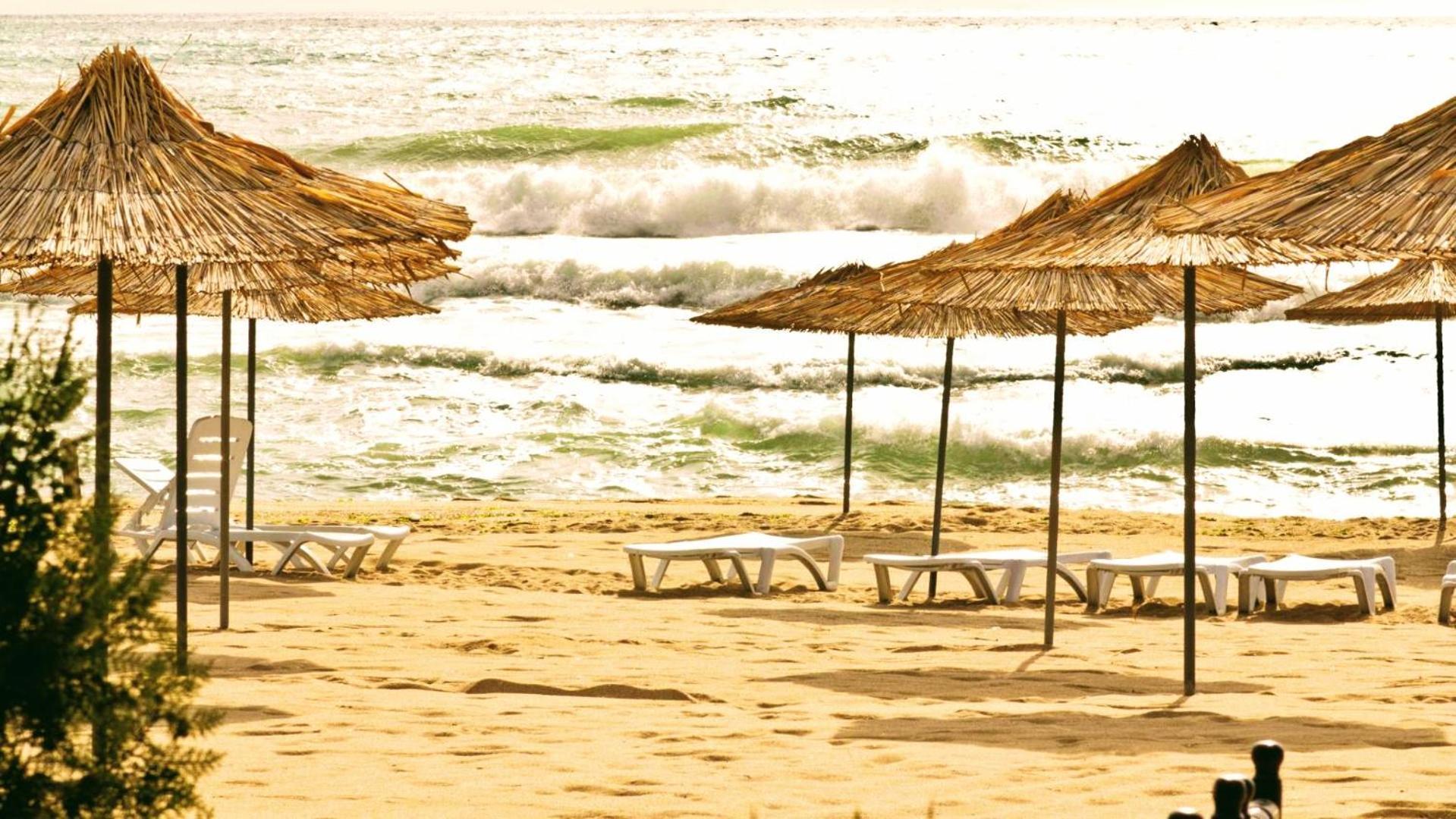 Lovely Nest With Glass Veranda Sables d'or Extérieur photo